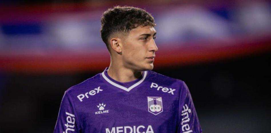 开云官网-世体：乌拉圭小将帕西菲科启程前往巴萨，明天到达后签约合同